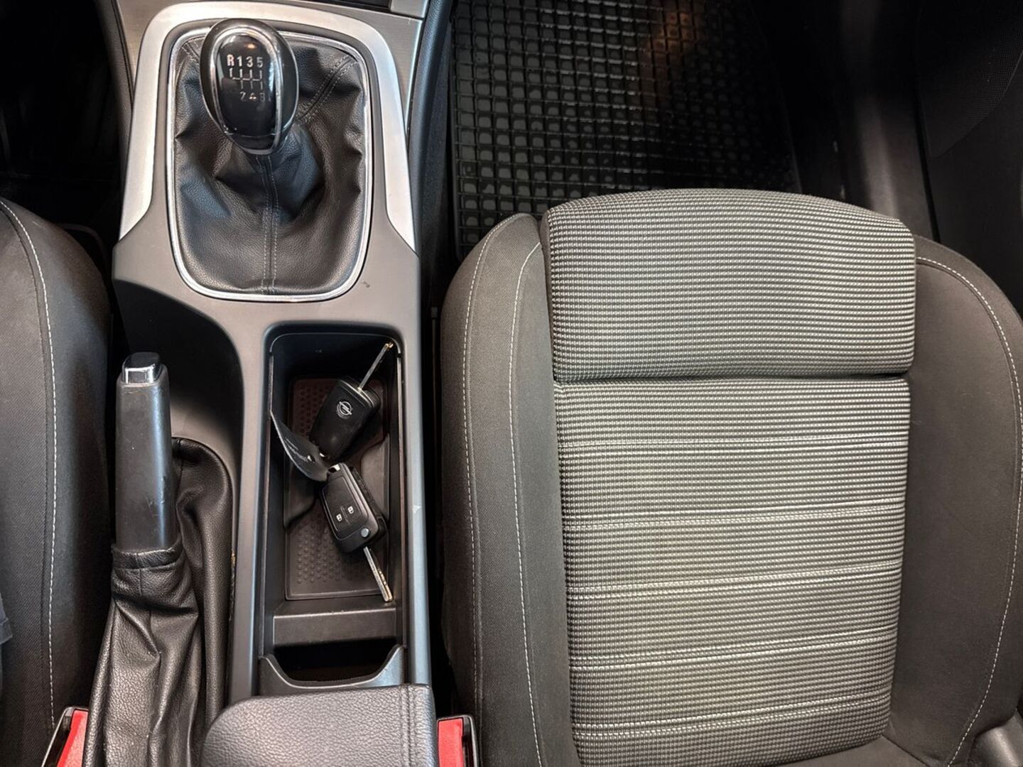 OPEL Insignia 27