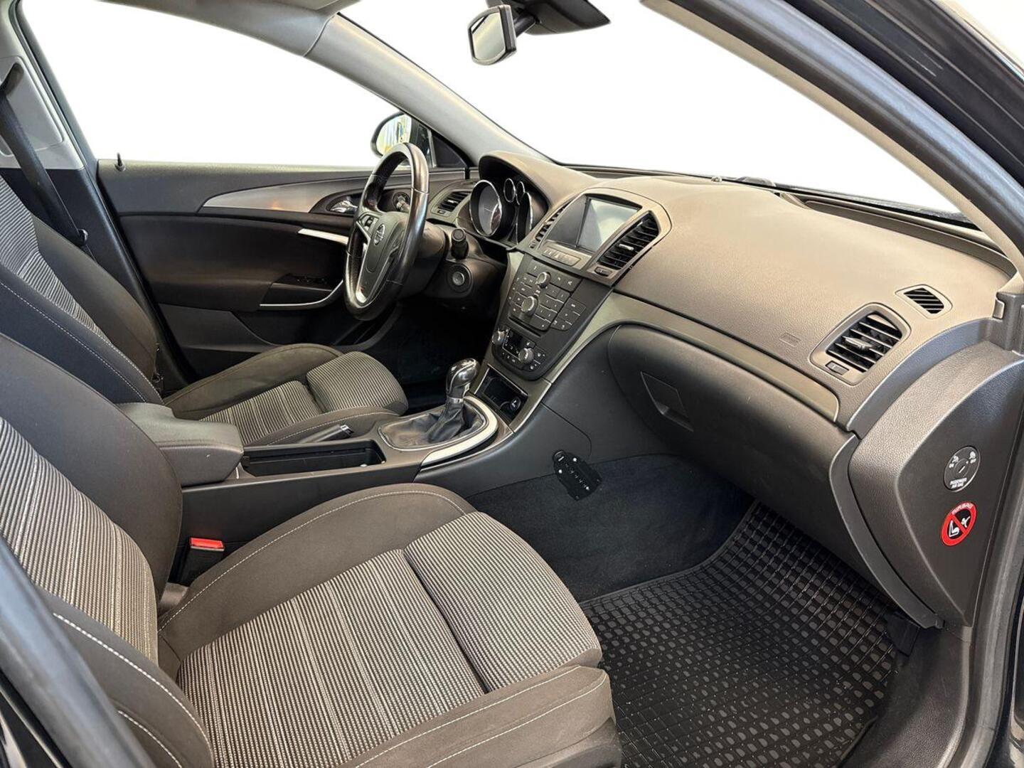 OPEL Insignia 9