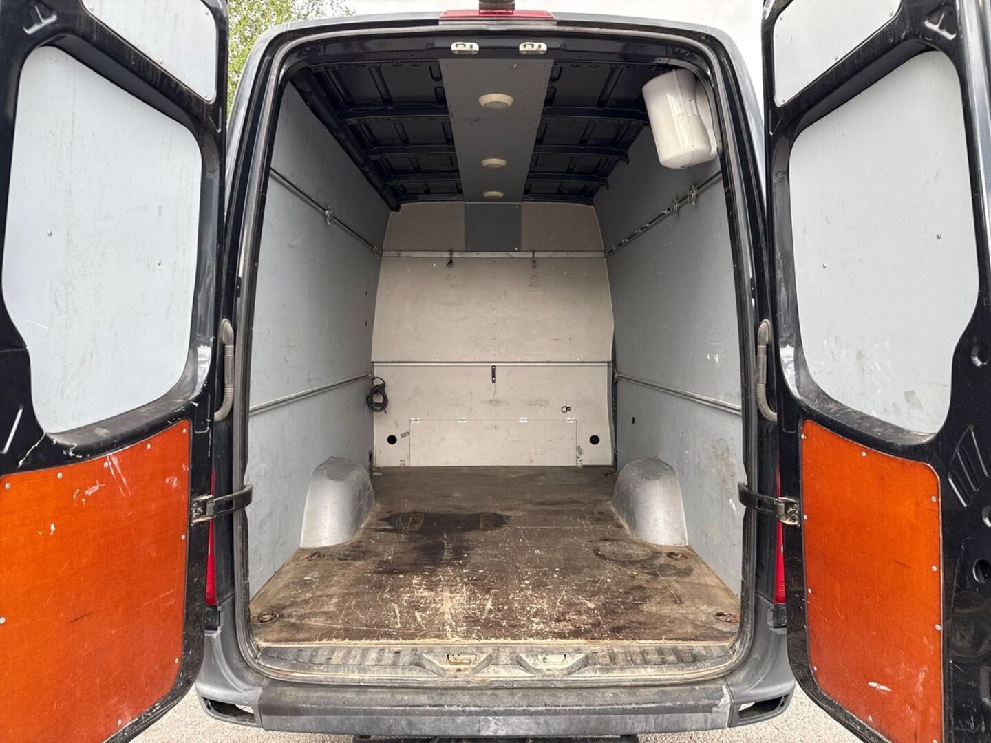 VOLKSWAGEN Crafter 2013