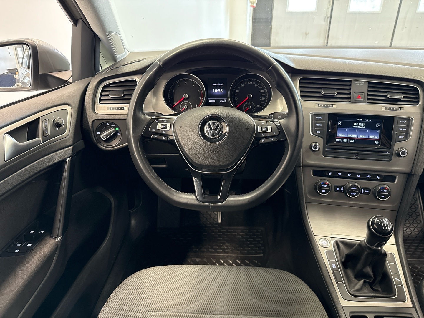 VOLKSWAGEN Golf 2014