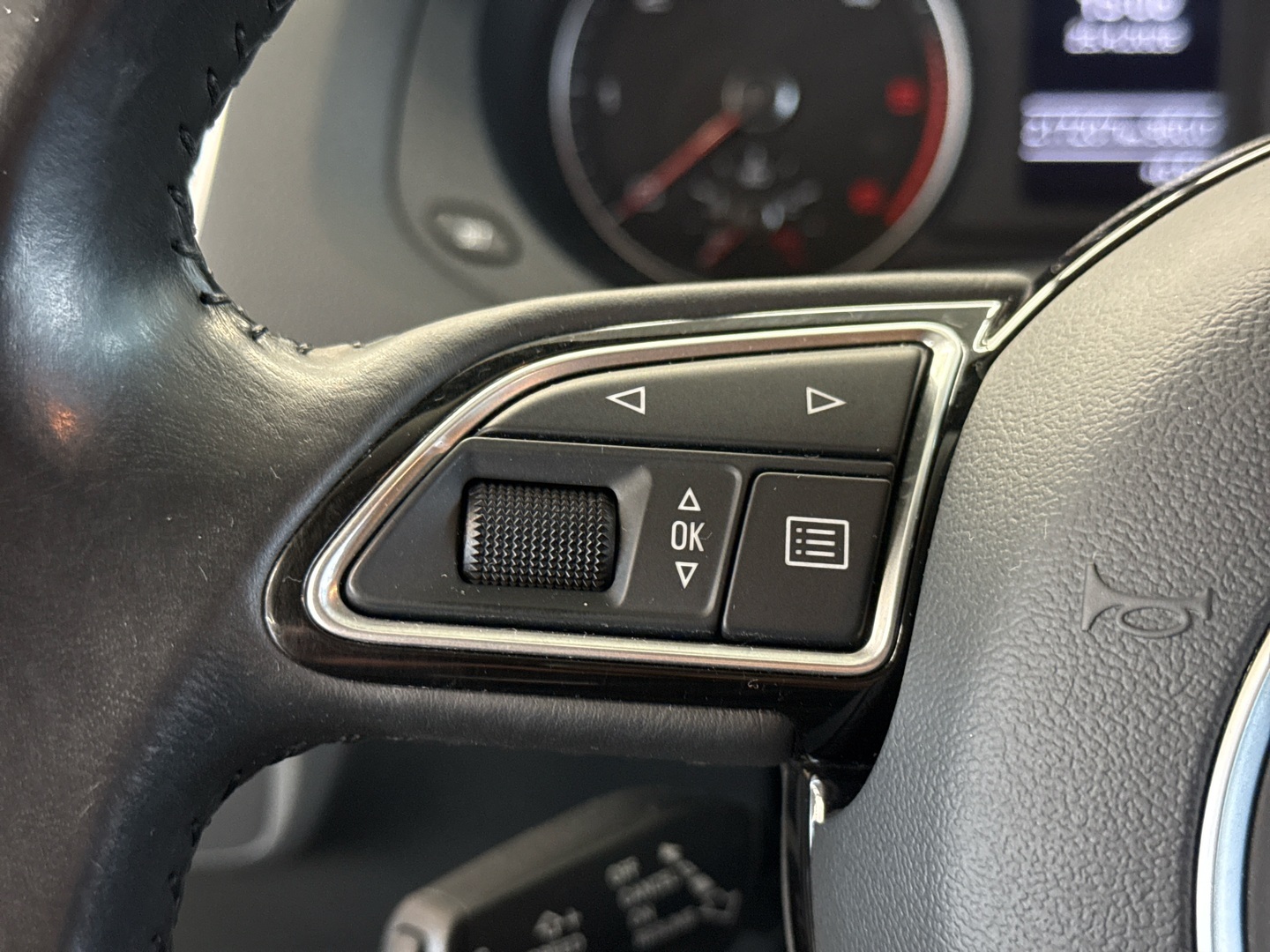AUDI Q3 2014