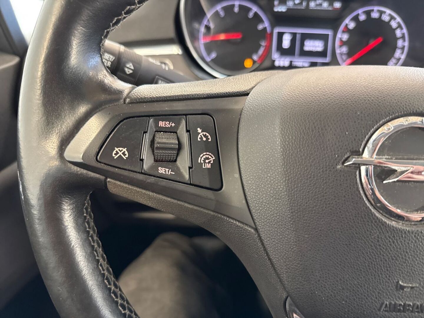 OPEL Corsa 2015