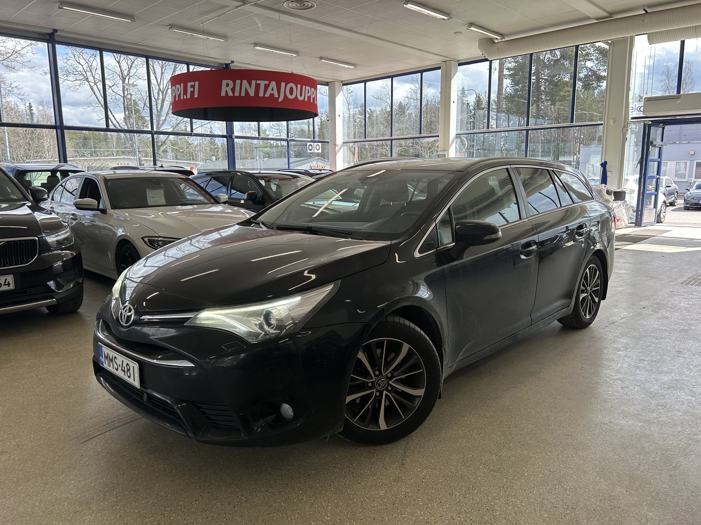 TOYOTA Avensis 2016