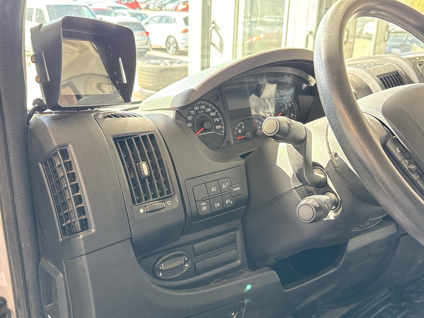 PEUGEOT Boxer 2023