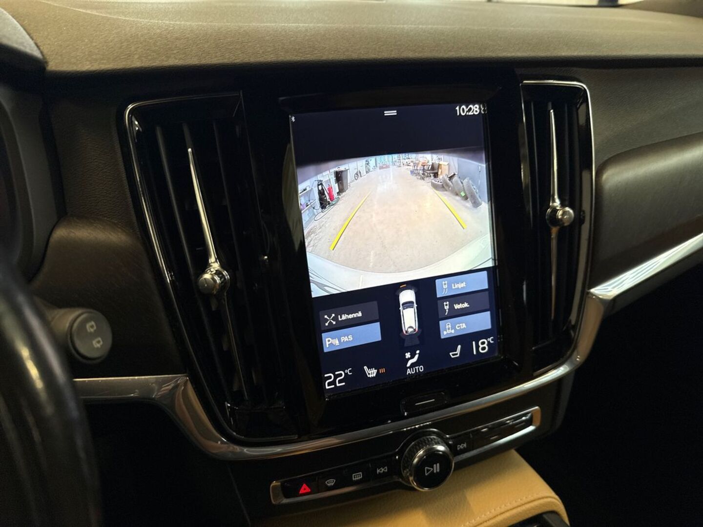 VOLVO V90 Cross Country 2017