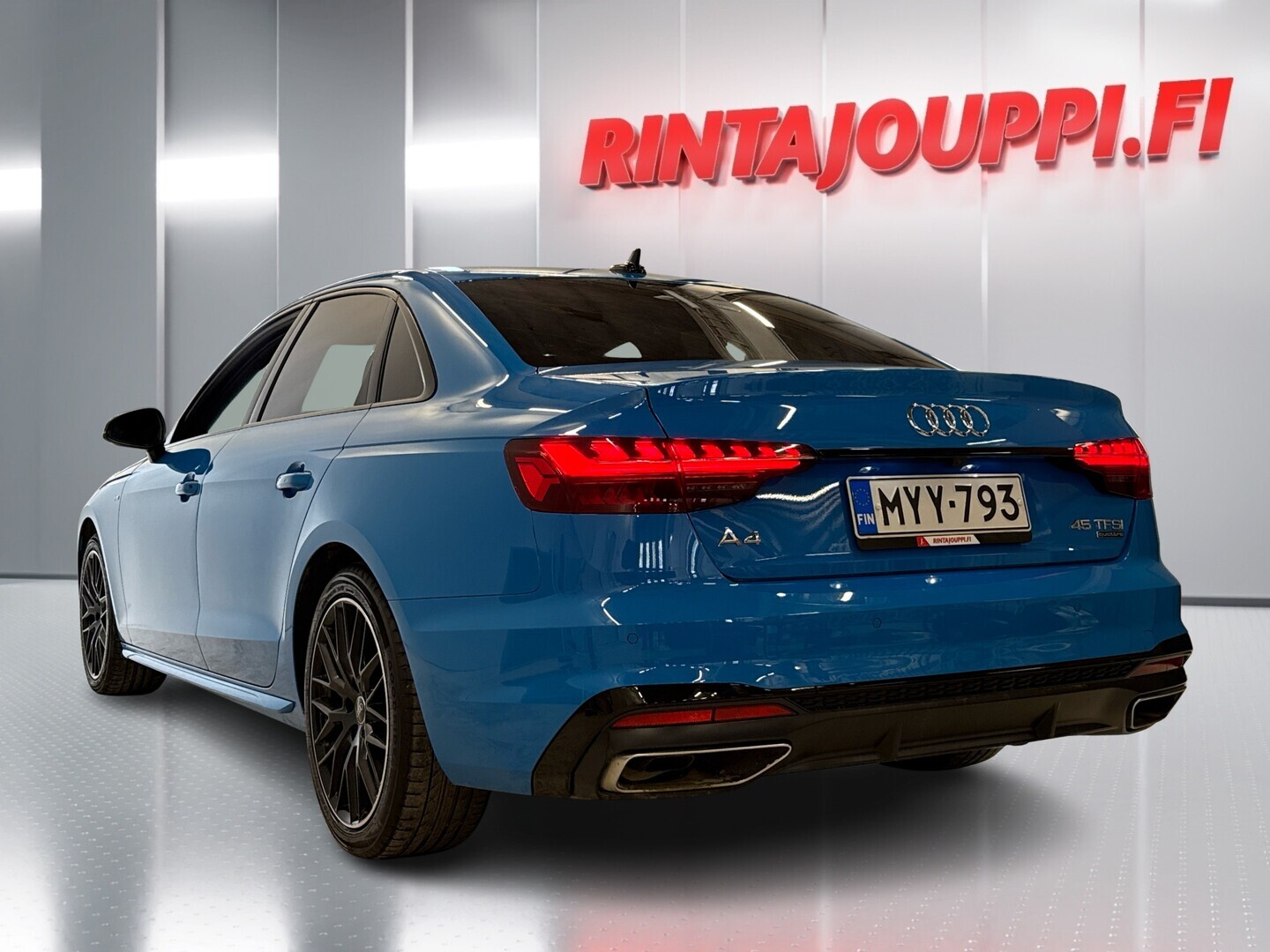AUDI A4 2021