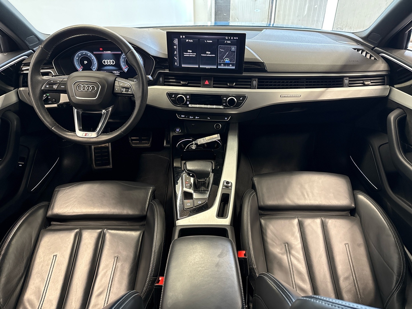 AUDI A4 2021