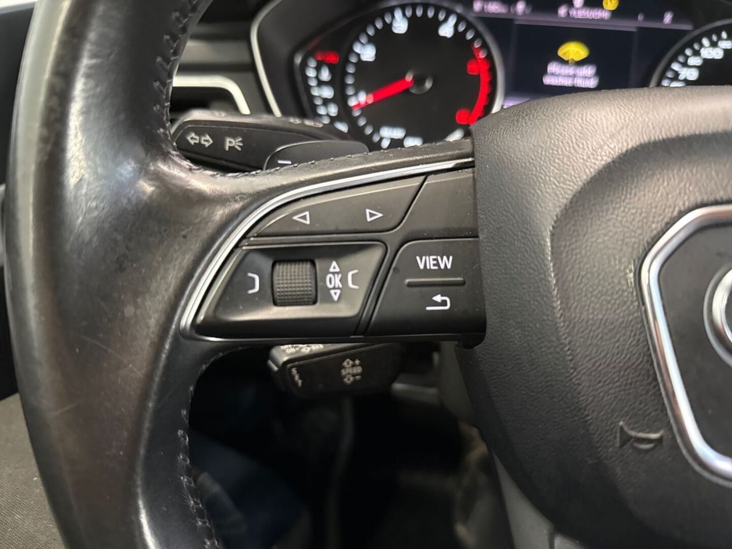 AUDI A4 2016