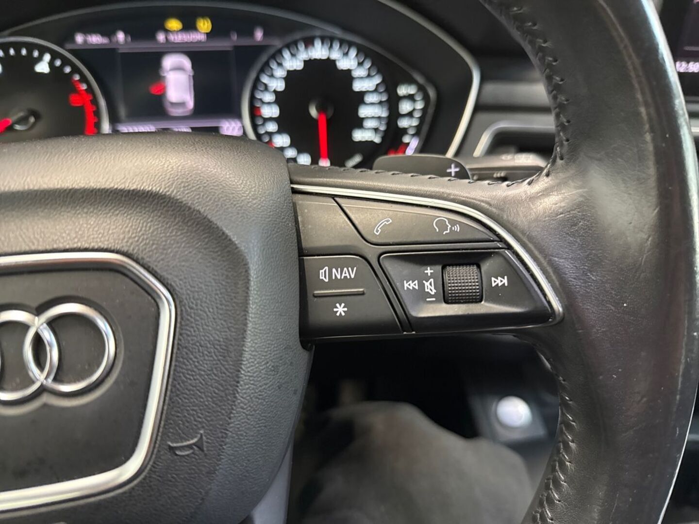 AUDI A4 2016
