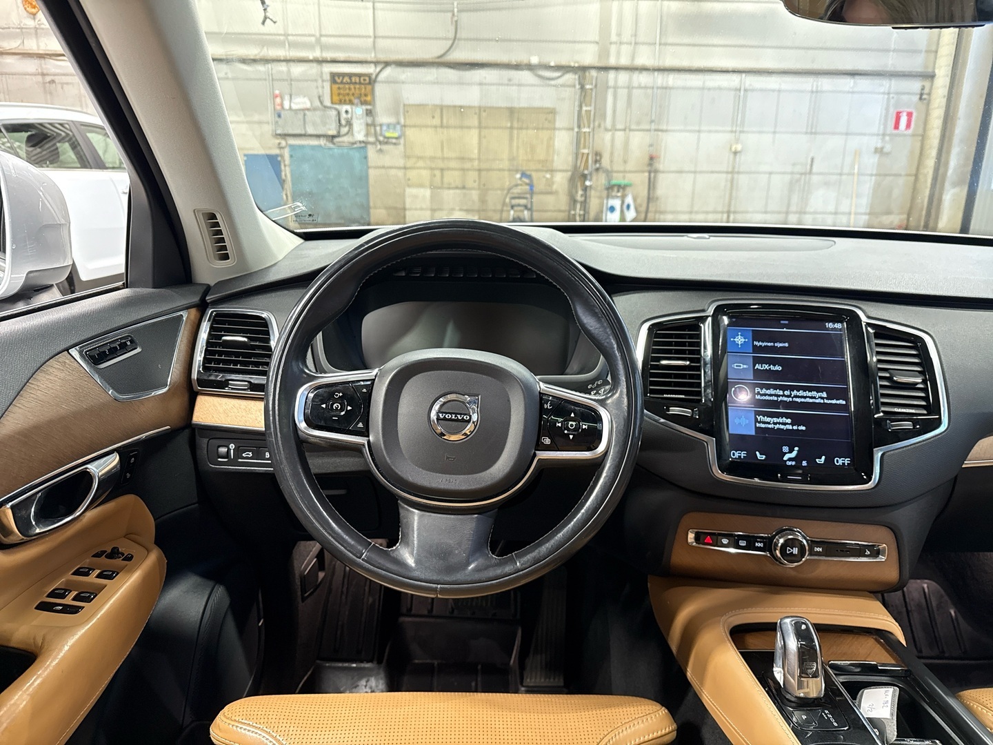 VOLVO XC90 2016