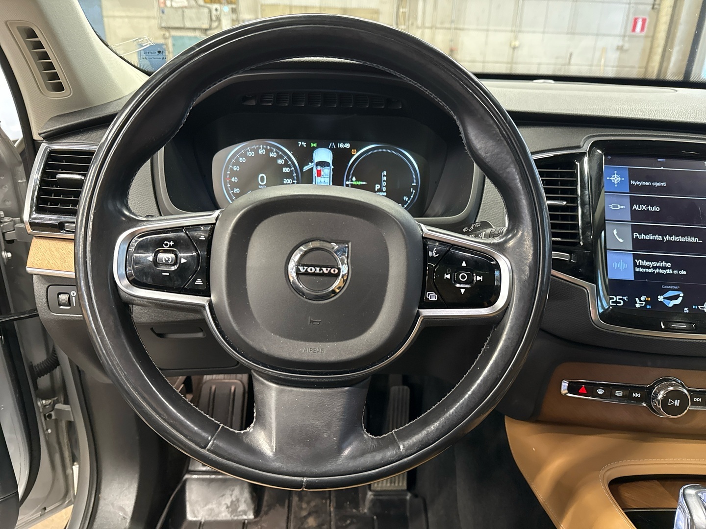 VOLVO XC90 2016