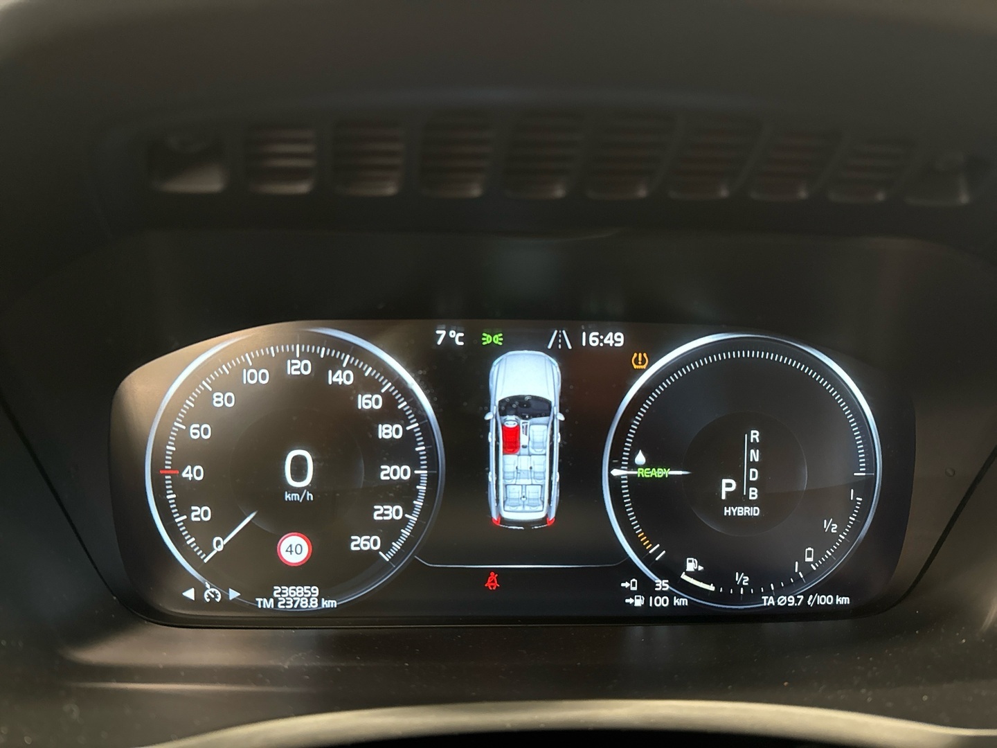 VOLVO XC90 2016
