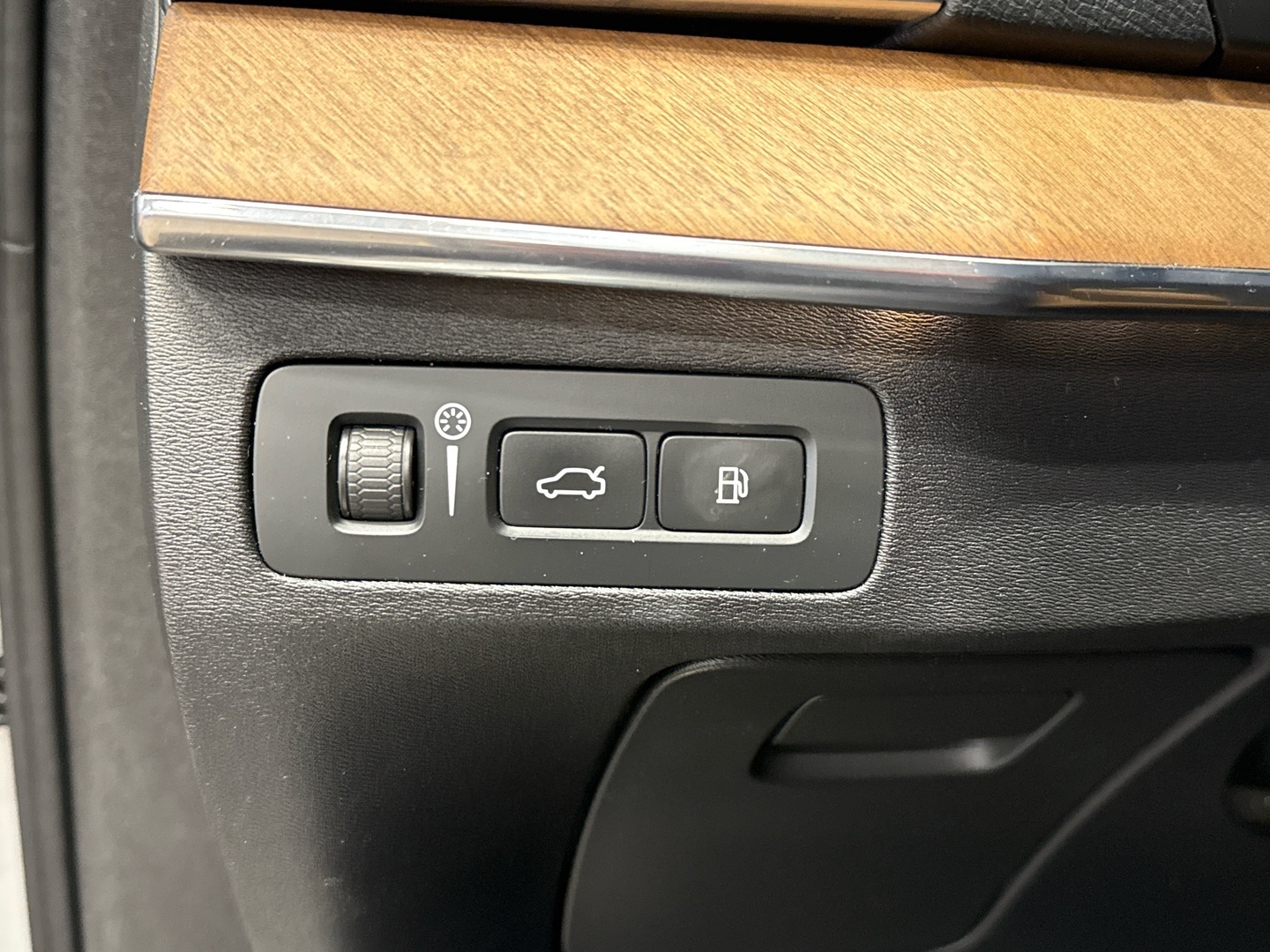 VOLVO XC90 2016