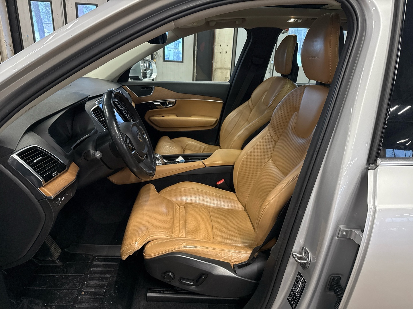 VOLVO XC90 2016