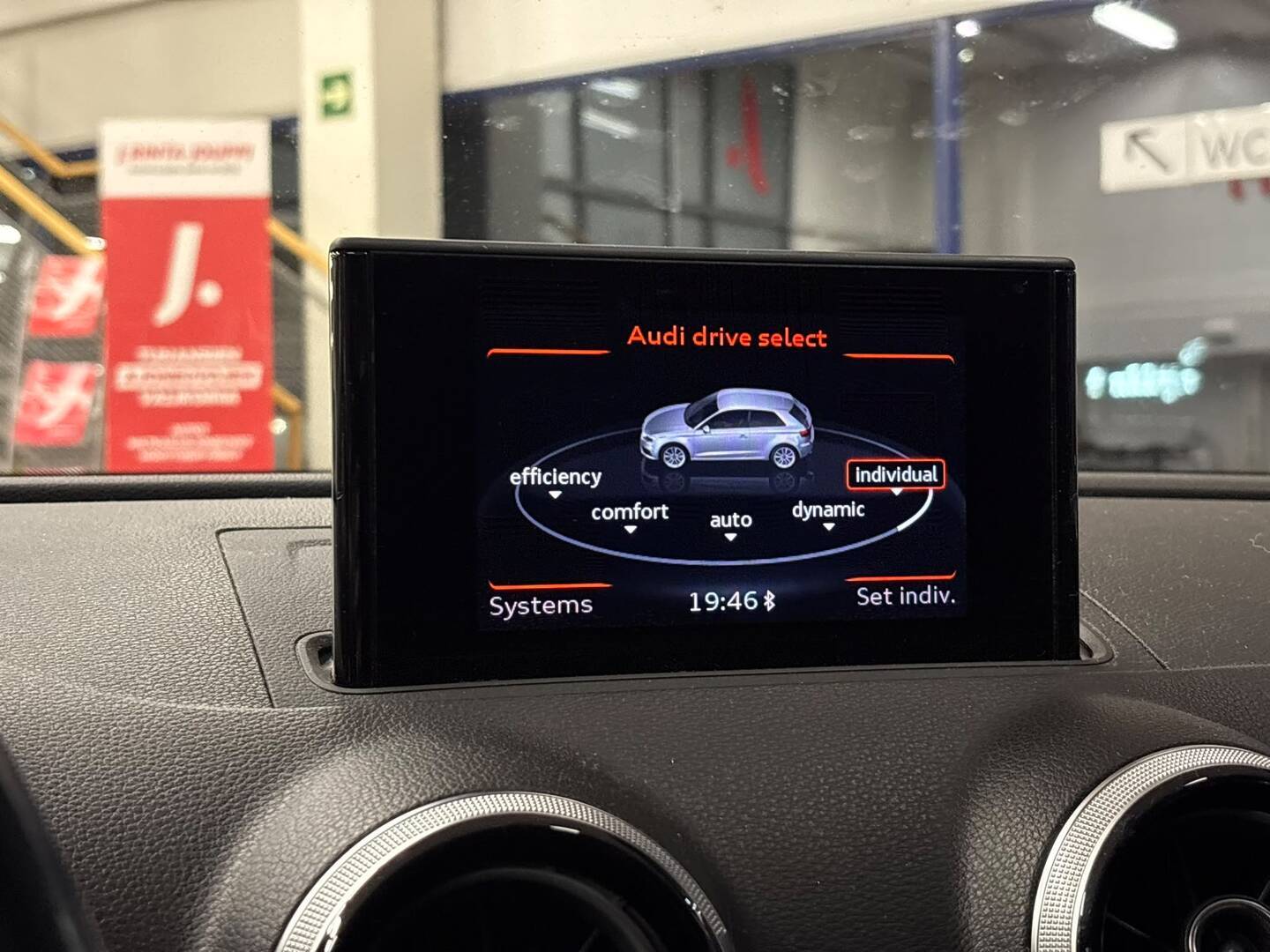 AUDI A3 2012