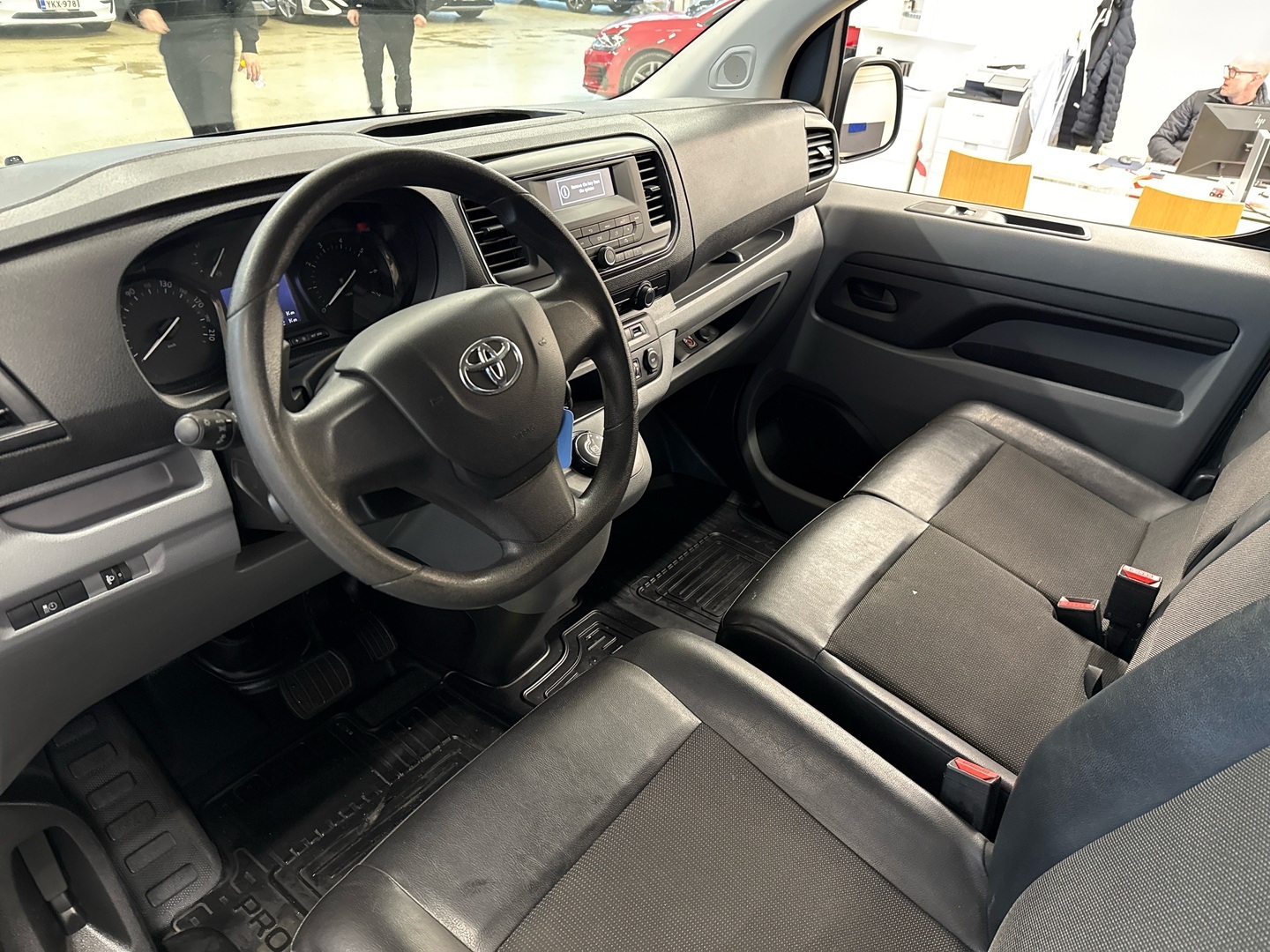 TOYOTA Proace 2021