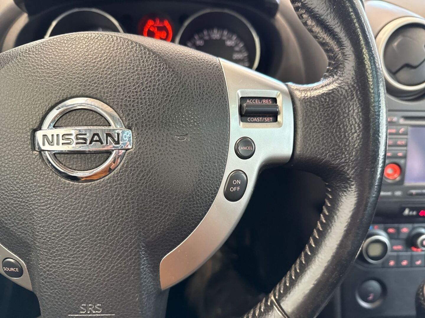 NISSAN Qashqai 2010