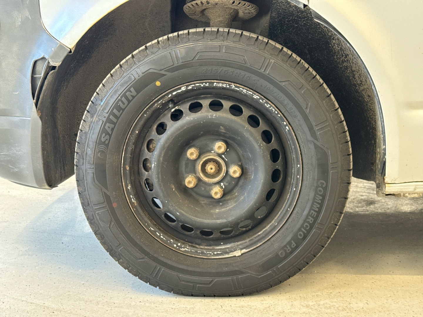 VOLKSWAGEN Transporter 2005