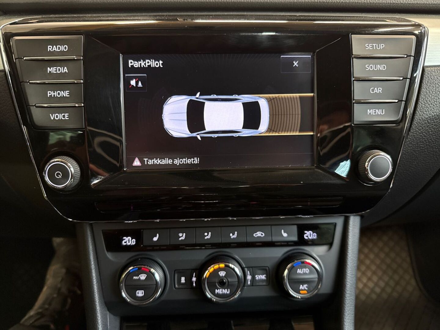 SKODA Superb 2016