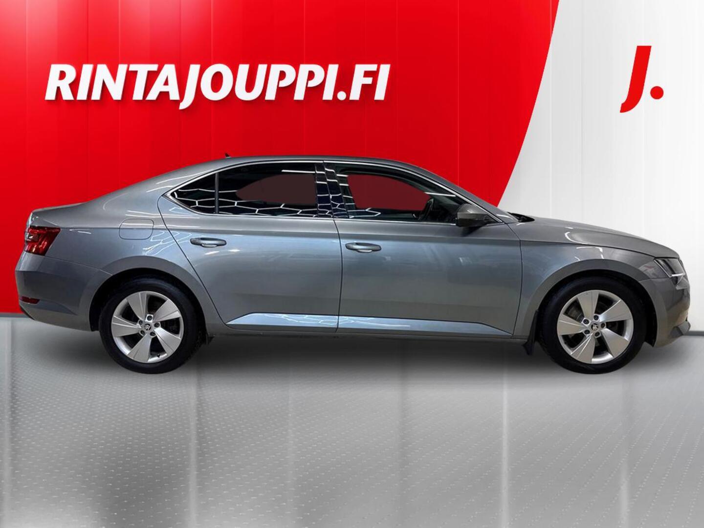 SKODA Superb 2016