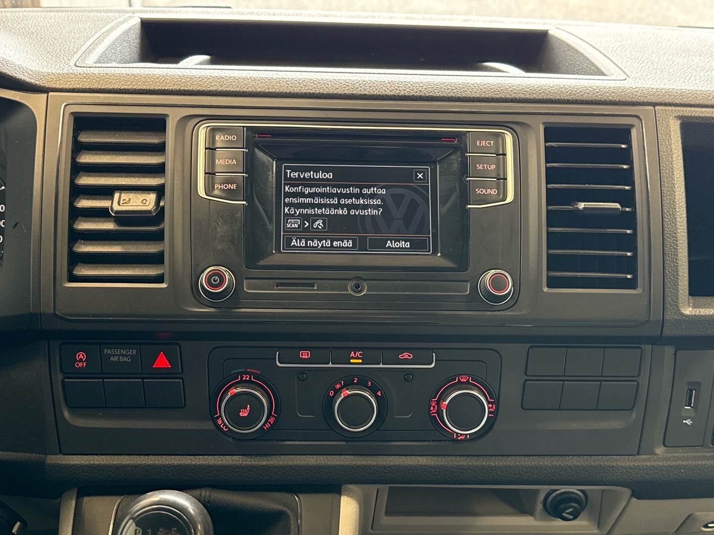 VOLKSWAGEN Transporter 2017