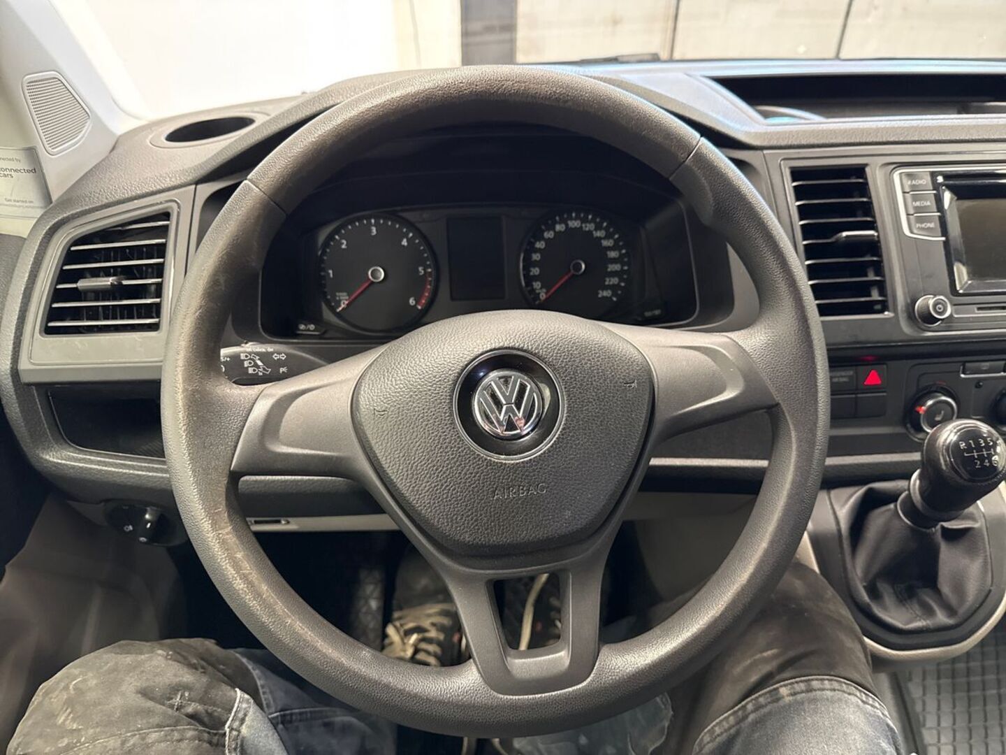 VOLKSWAGEN Transporter 2017