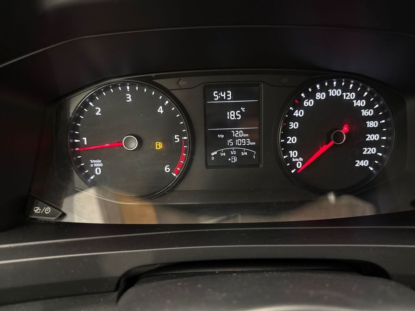 VOLKSWAGEN Transporter 2017