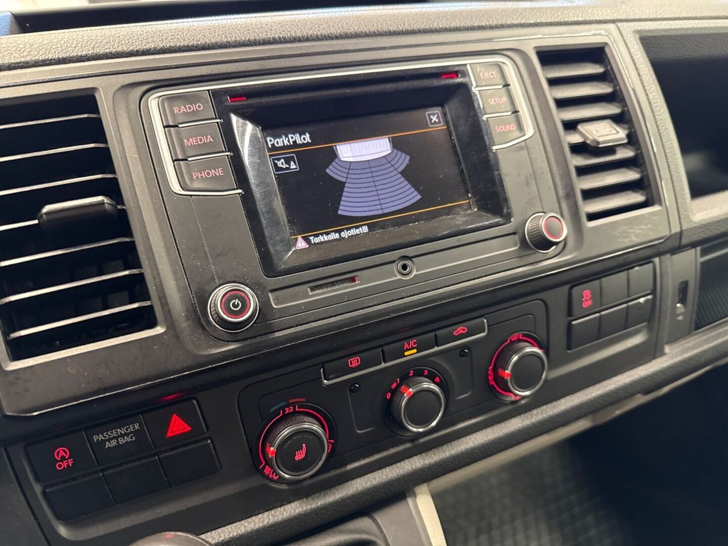 VOLKSWAGEN Transporter 2017