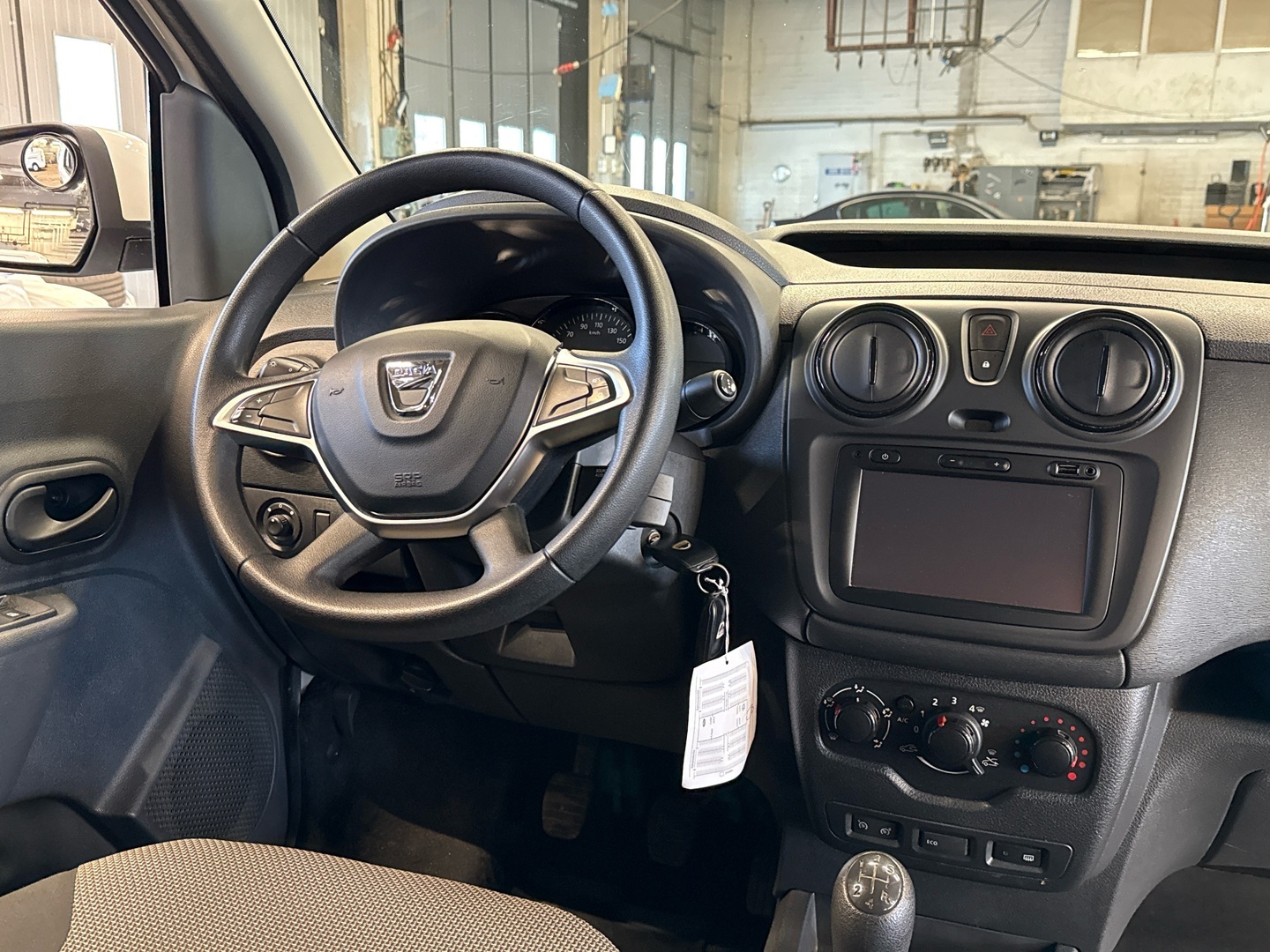 DACIA Dokker Van 2017