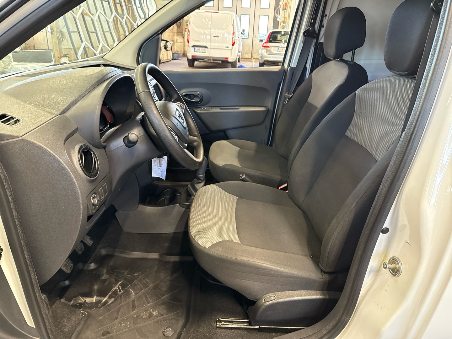 DACIA Dokker Van 2017