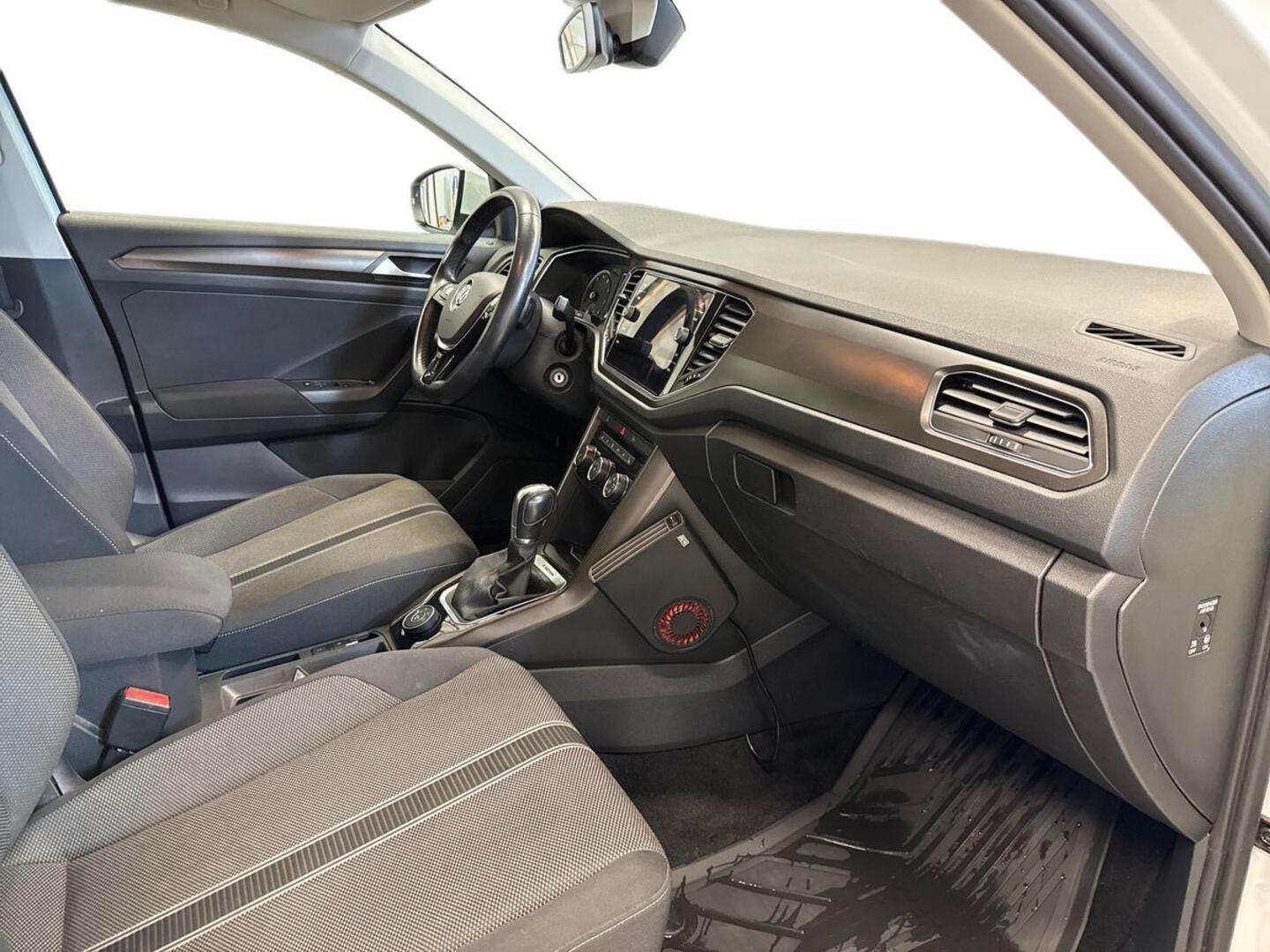 VOLKSWAGEN T-Roc 2019