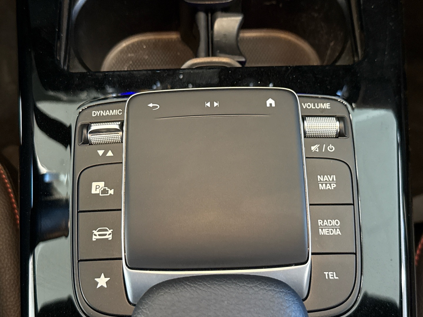 MERCEDES-BENZ CLA 2021