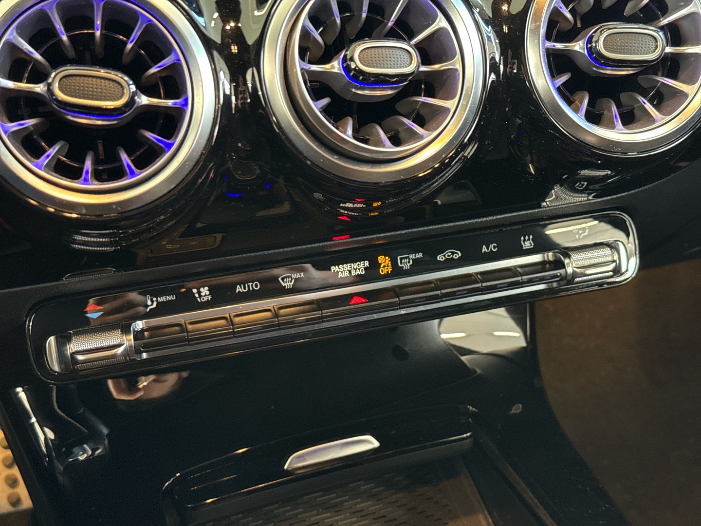 MERCEDES-BENZ CLA 2021