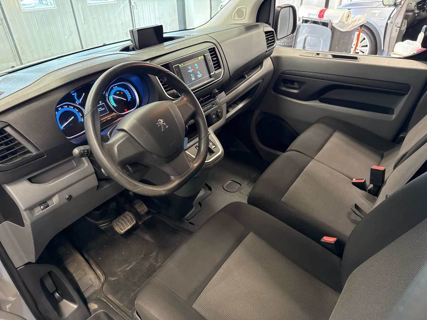 PEUGEOT e-Expert 2023