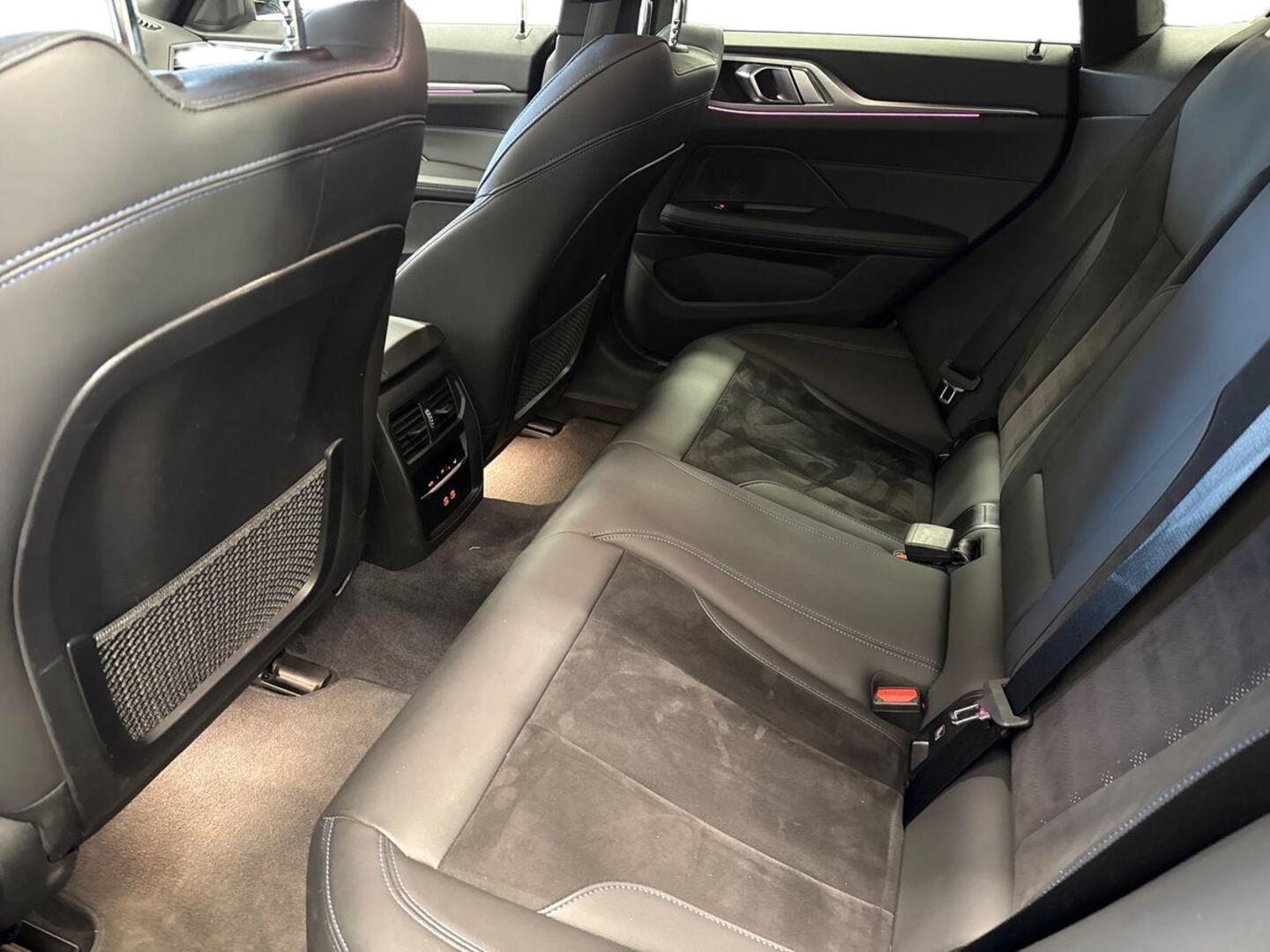 BMW i4 10