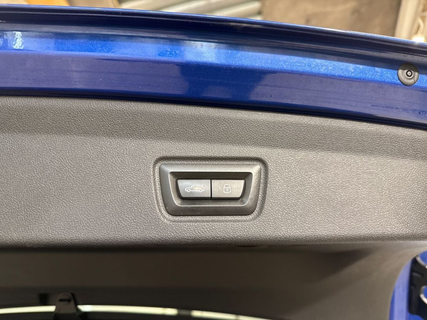 BMW i4 19