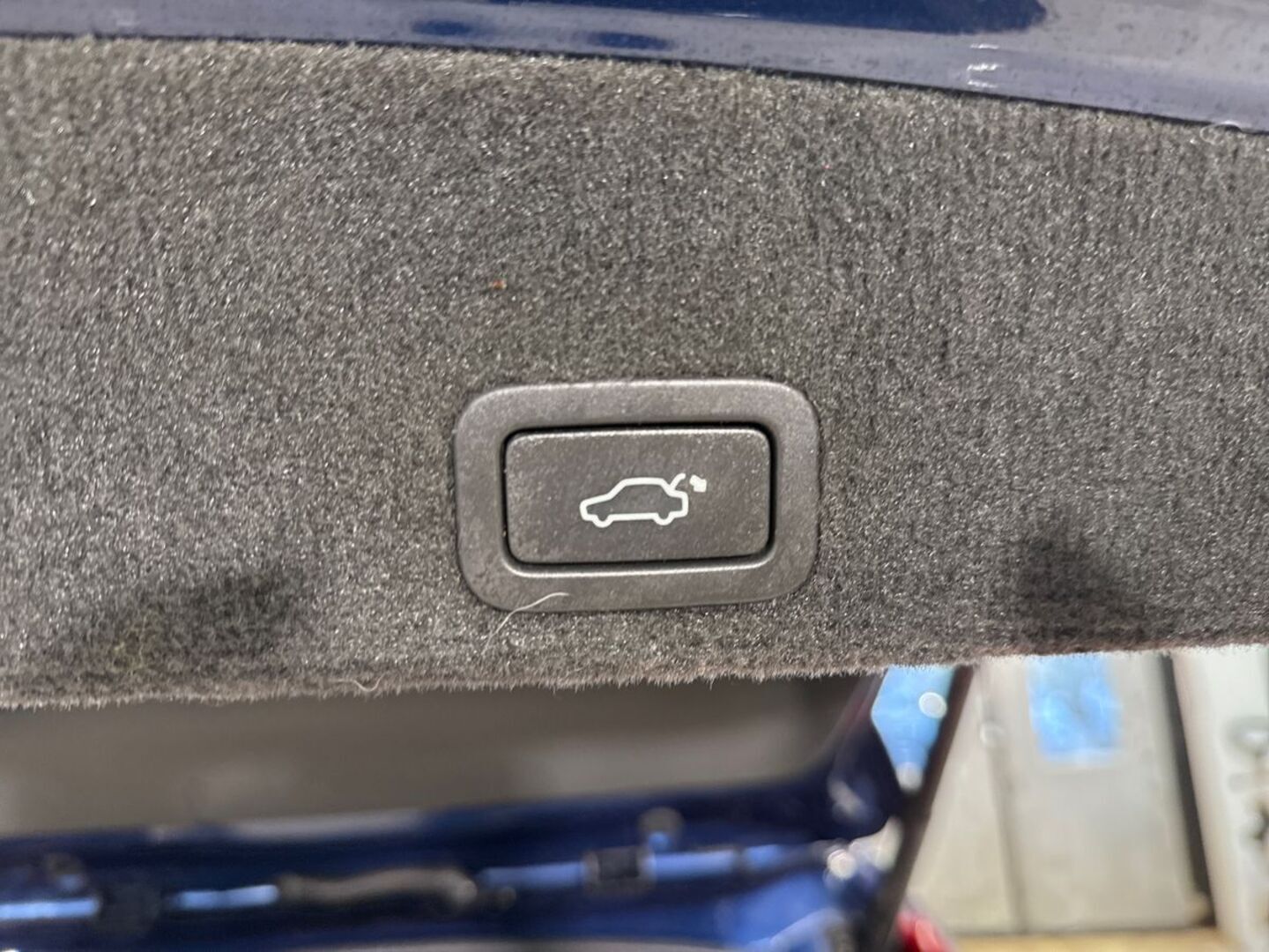 VOLVO XC60 18
