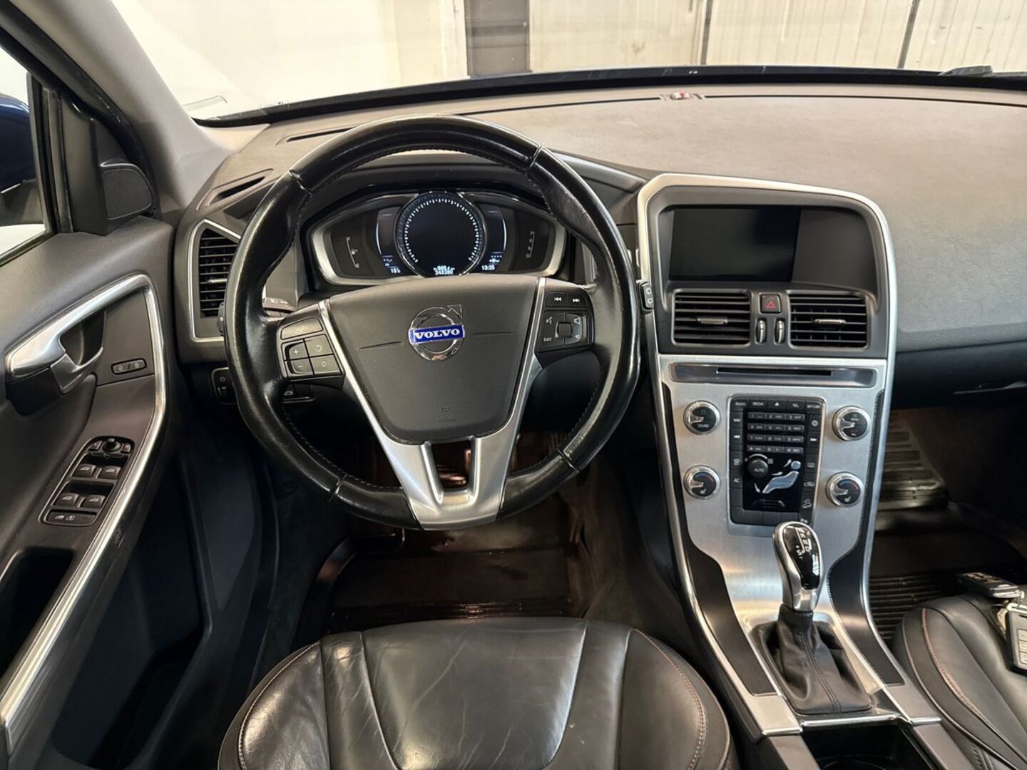 VOLVO XC60 21