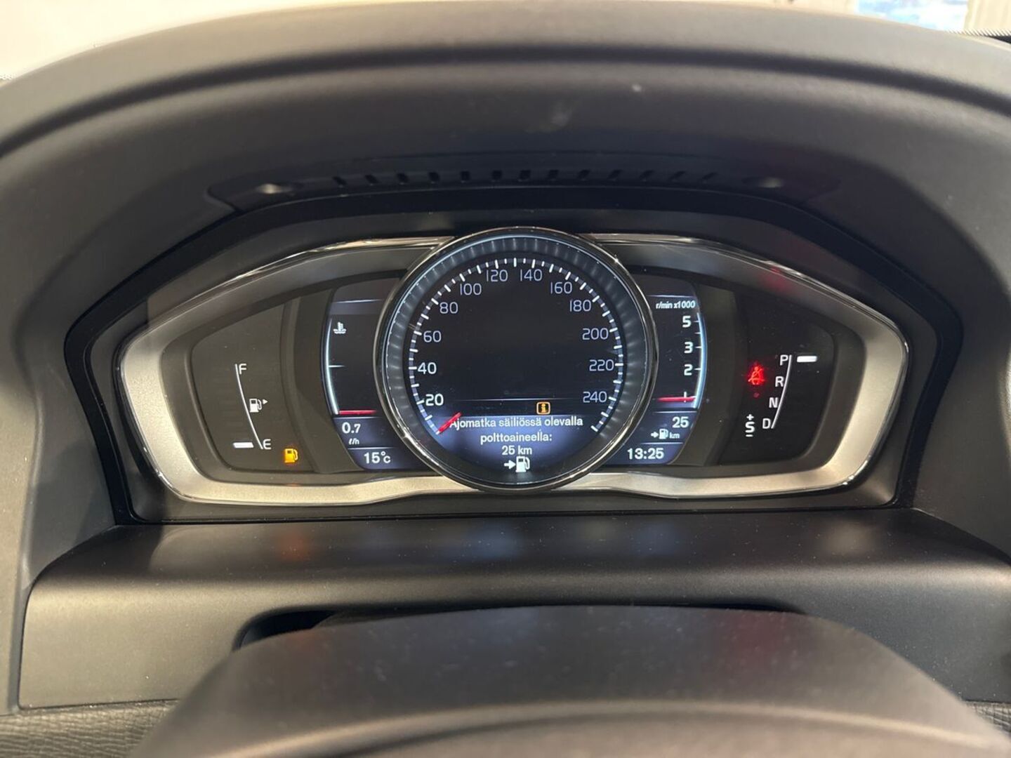 VOLVO XC60 22