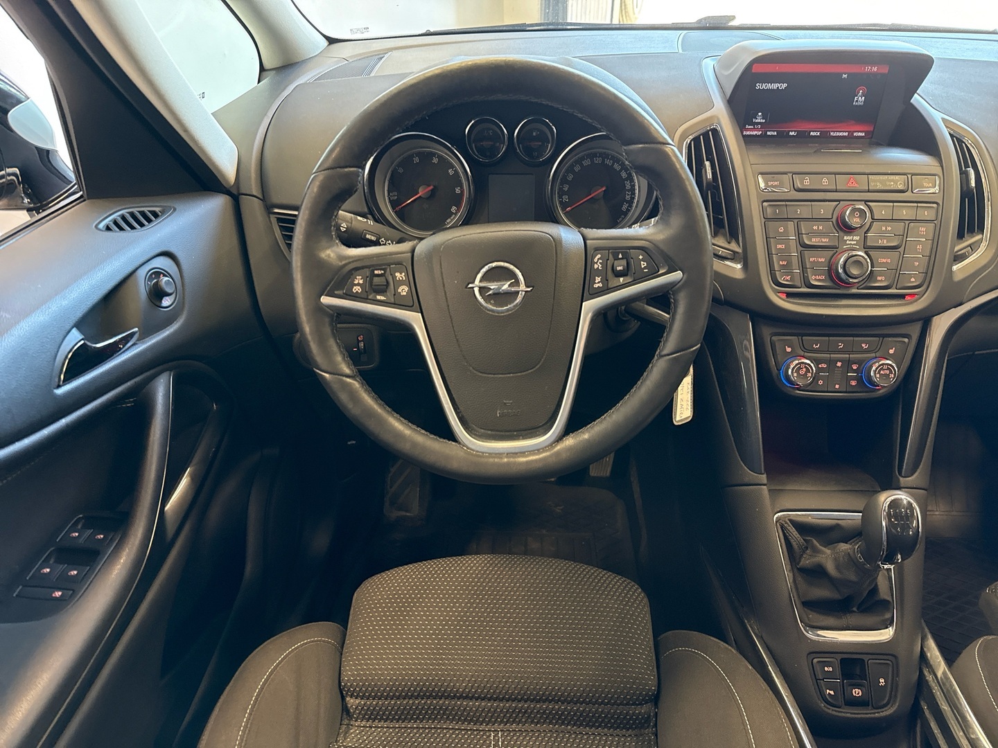 OPEL Zafira Tourer 2016