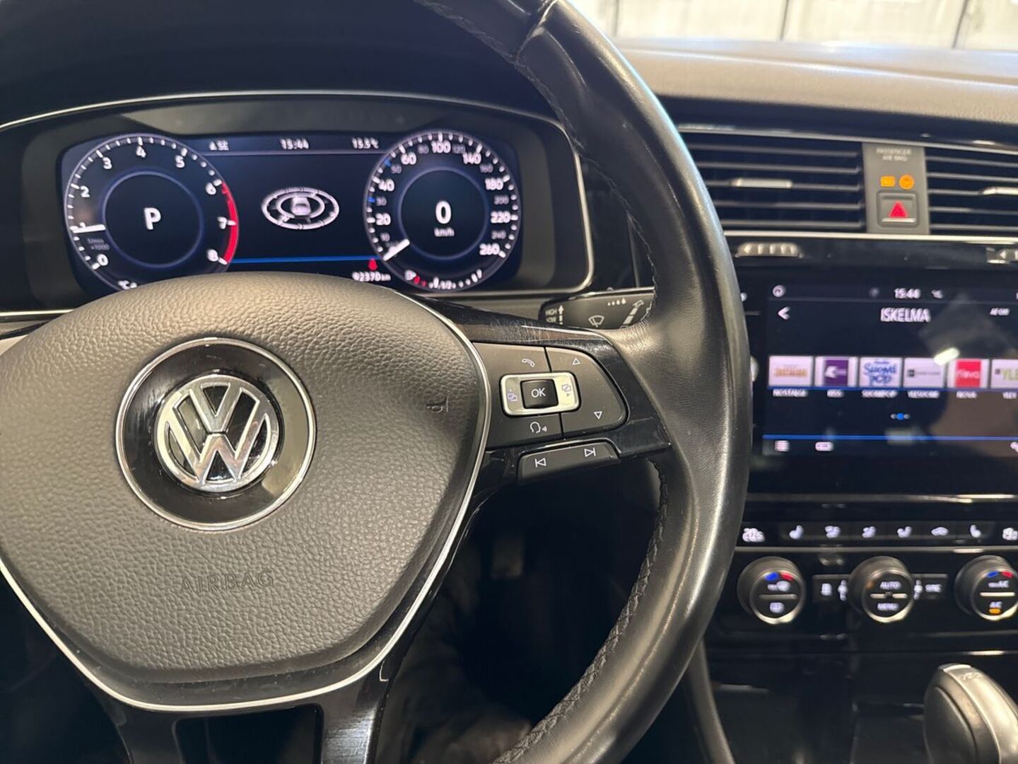 VOLKSWAGEN Golf 2018