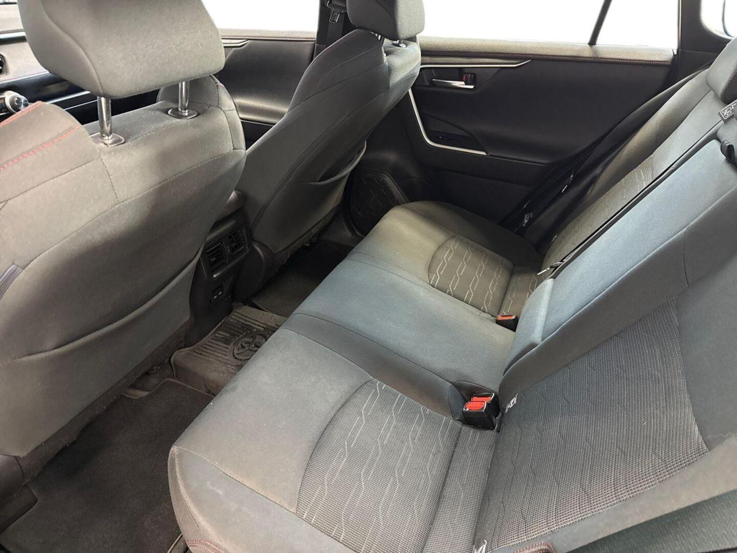 TOYOTA RAV4 Plug-in 10