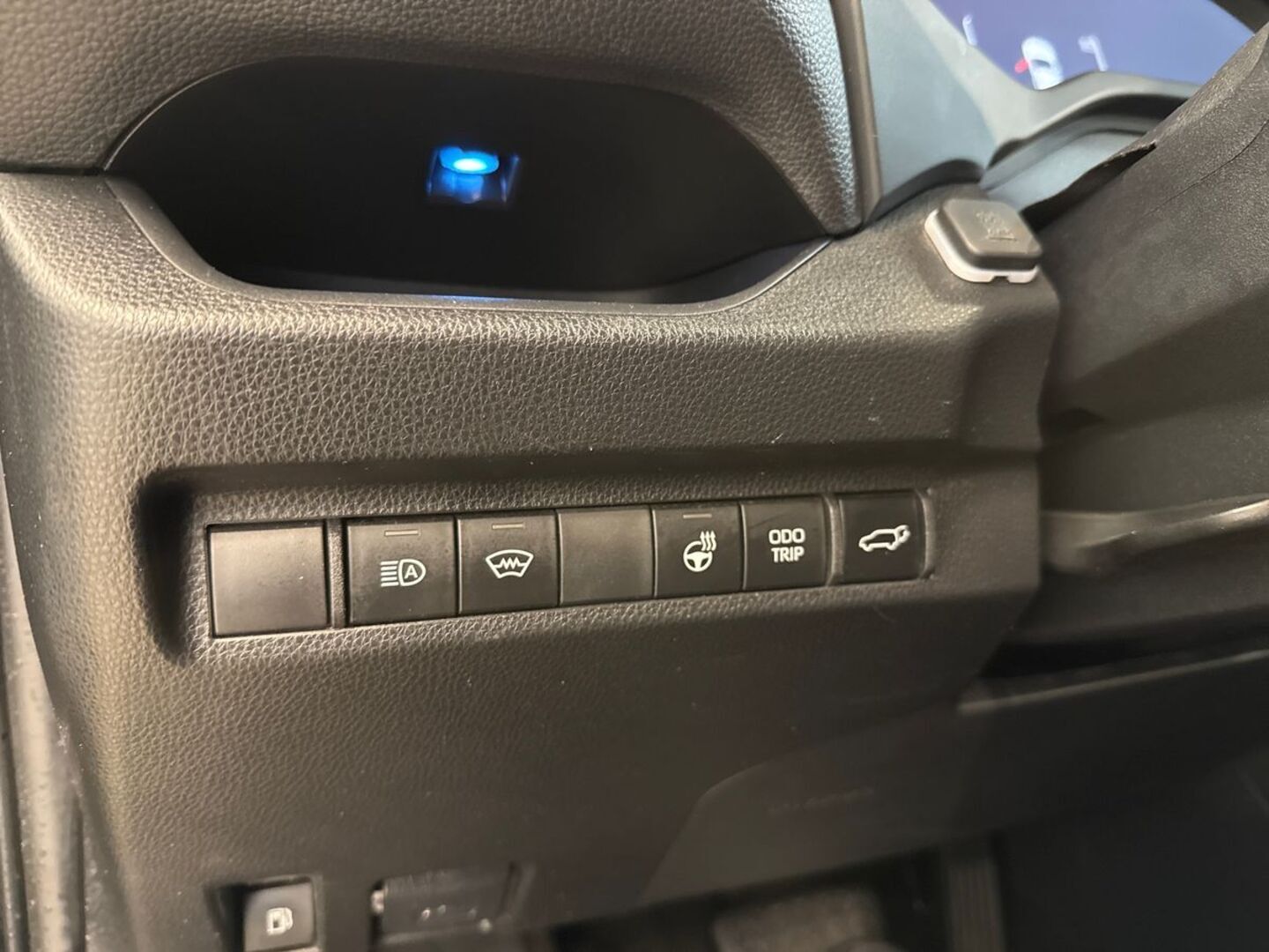 TOYOTA RAV4 Plug-in 21