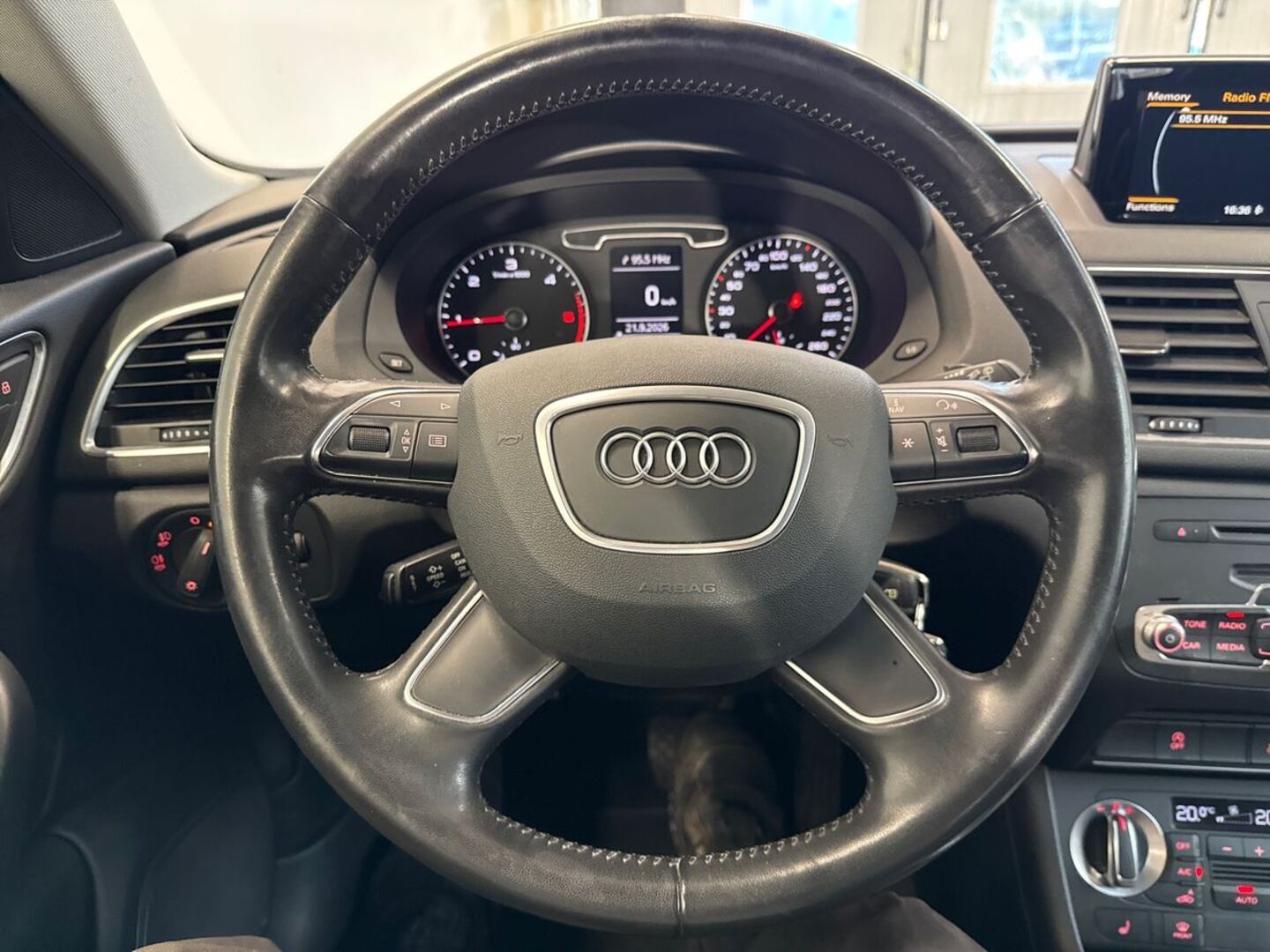 AUDI Q3 19