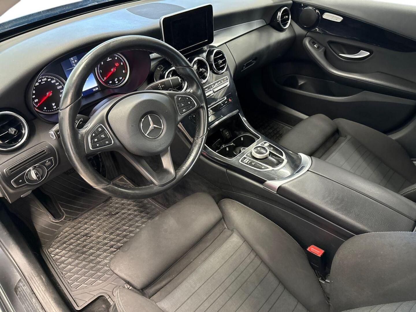 MERCEDES-BENZ C 7