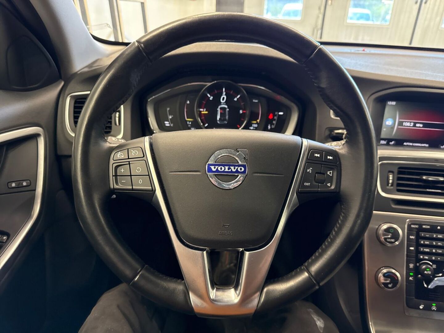 VOLVO V60 Cross Country 2018