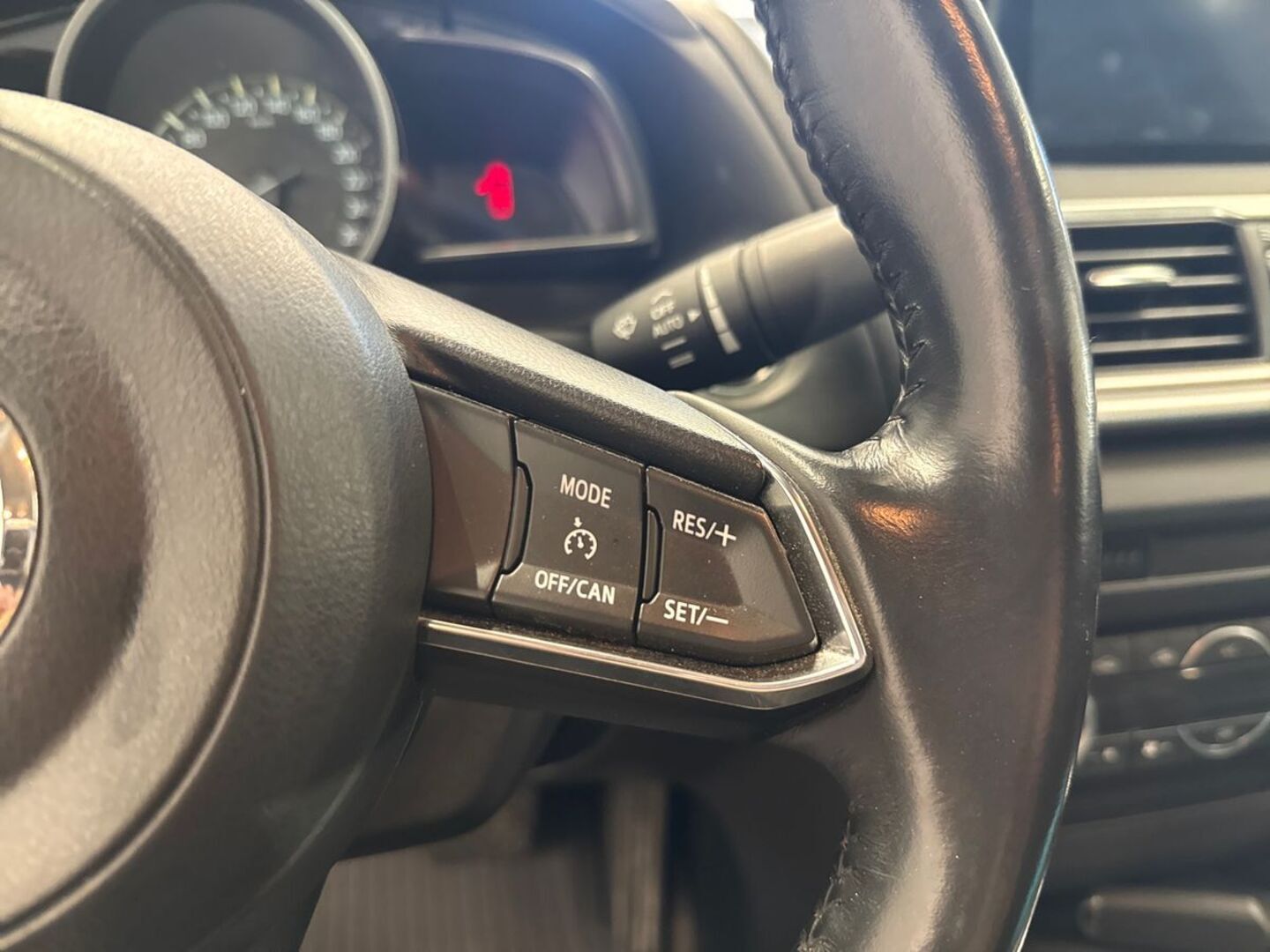 MAZDA Mazda3 2018