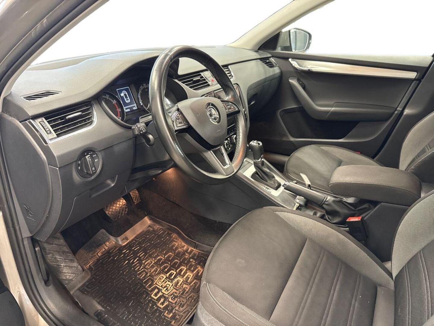 SKODA Octavia 7