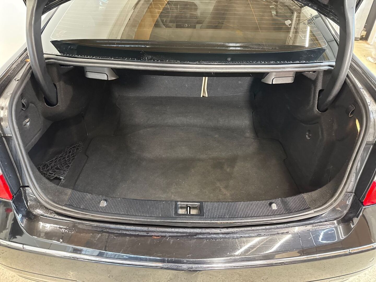 MERCEDES-BENZ E 11