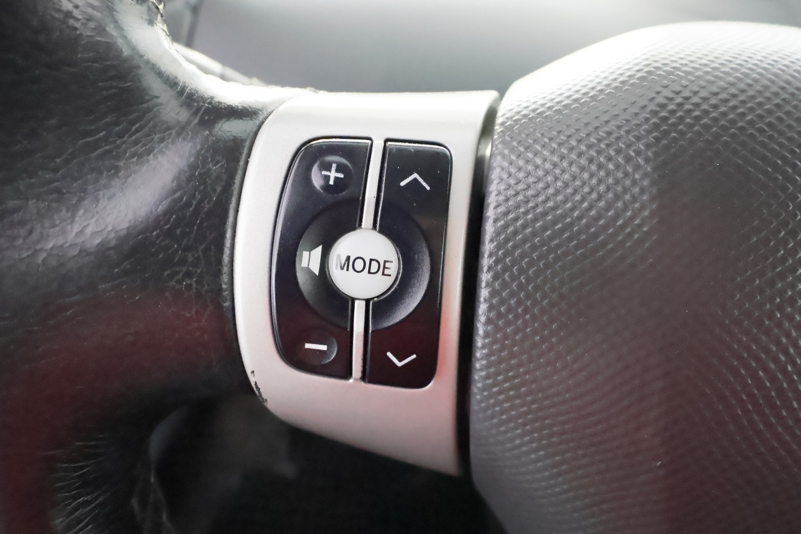 TOYOTA Yaris 2006